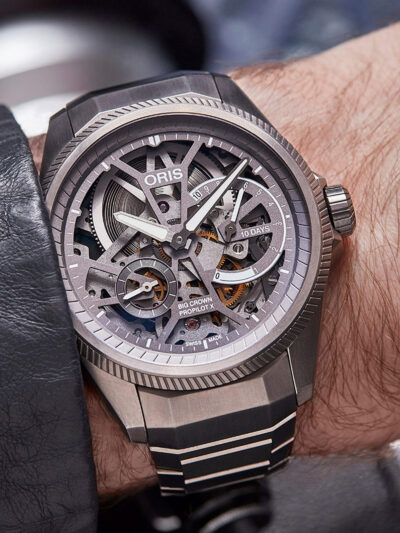 01 115 7759 7153 set7 22 01tlc 1