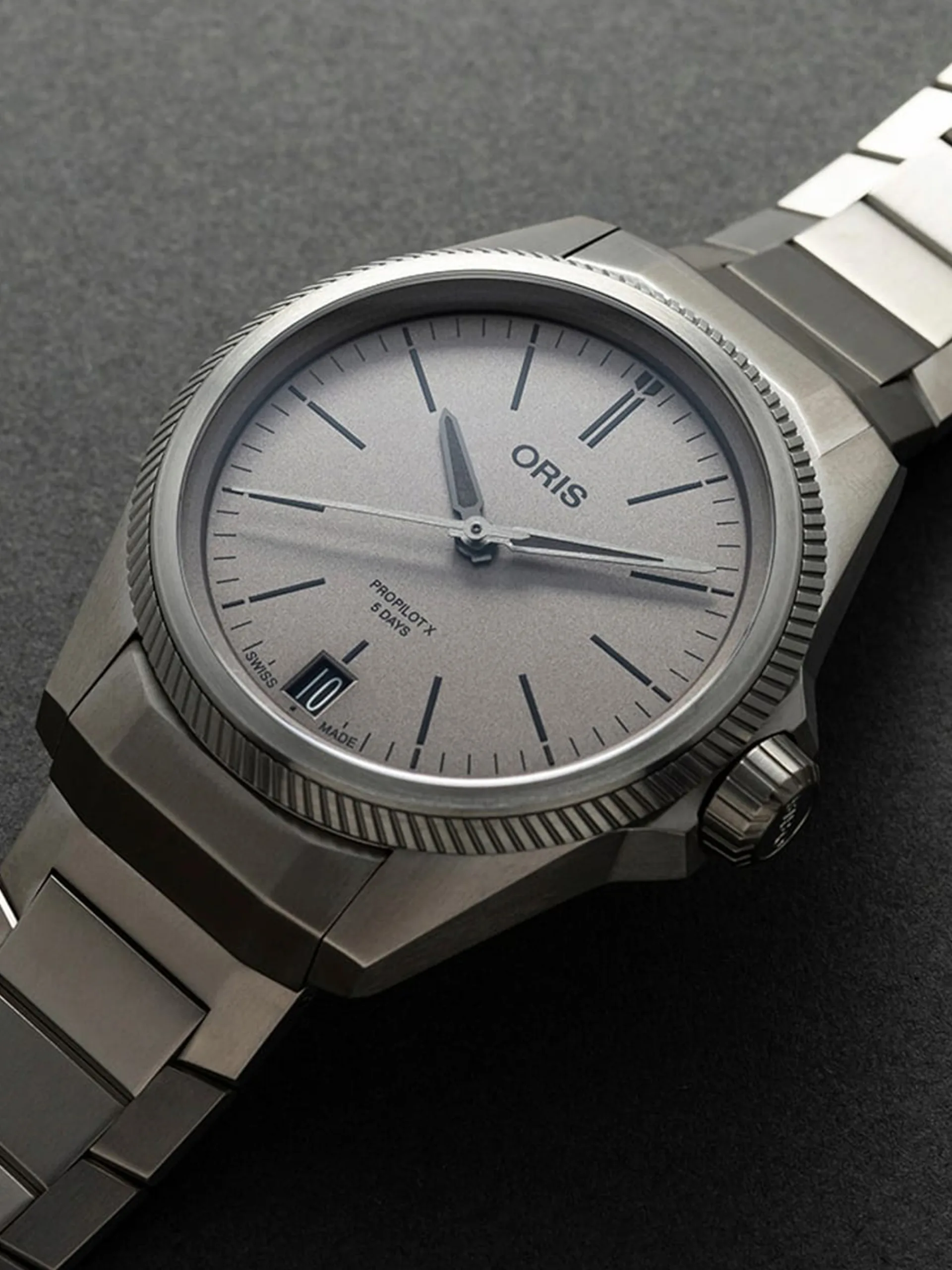 01 400 7778 7153 07 7 20 01tlc 4