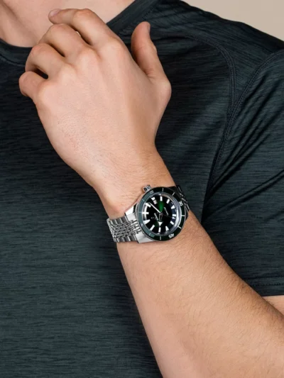 R32505318