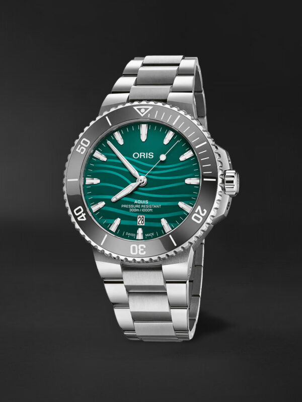 01 733 7789 4197 Set